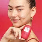 Glow Recipe Strawberry BHA Serum + Poreless Face Primer for Makeup - Silicone-Free Blurring Matte Primer to Reduce Shine & Prolong Wear - Hybrid Korean Skin Care for Oil Control & Smooth Texture, 30ml - Image 4